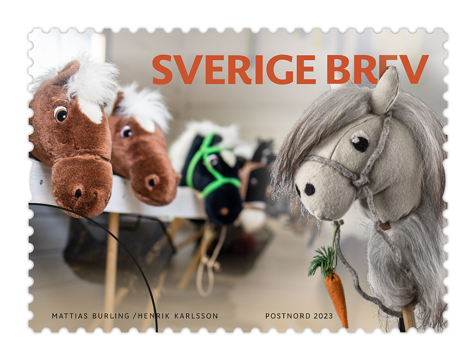 Från käpphäst till guldmedalj! Ridsporten och hopplagets framgångar hyllas med en serie frimärken från PostNord.  
