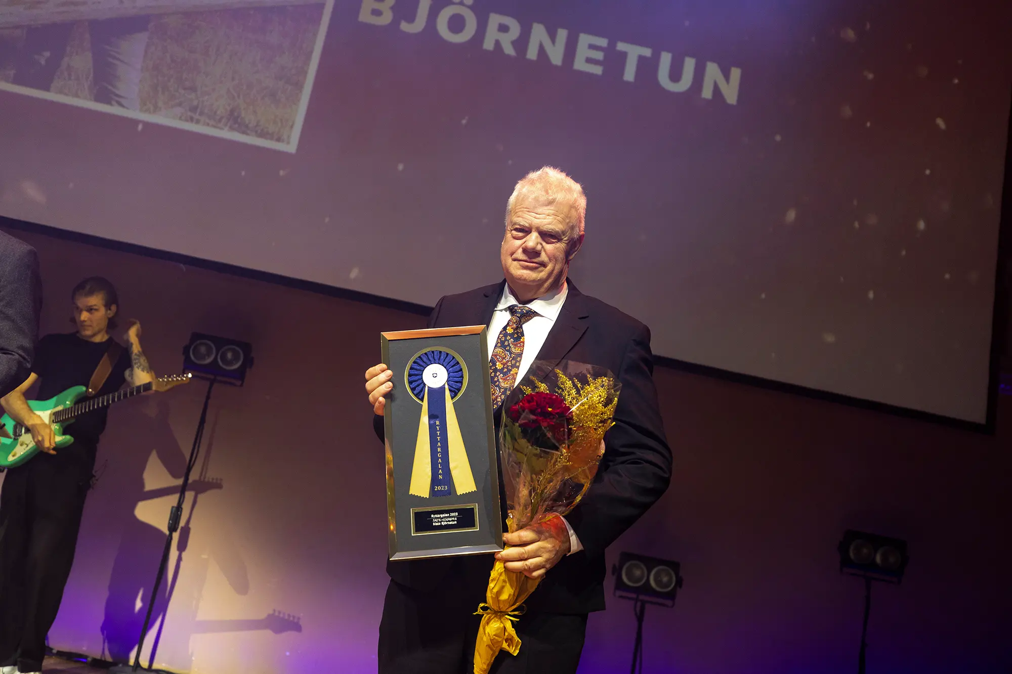 Mats Björnetun förändrade fälttävlan i ggrunden med sin uppfinning MiM som gör fasta hinder rivningsbara. För det vann han utmärkelsen Årets Hederspris på Ridsportgalan 2023.